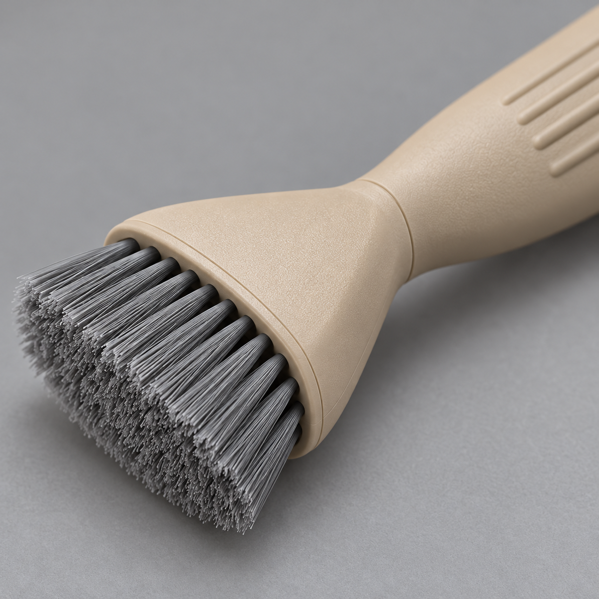 Sand Dual-Ended Track Brush